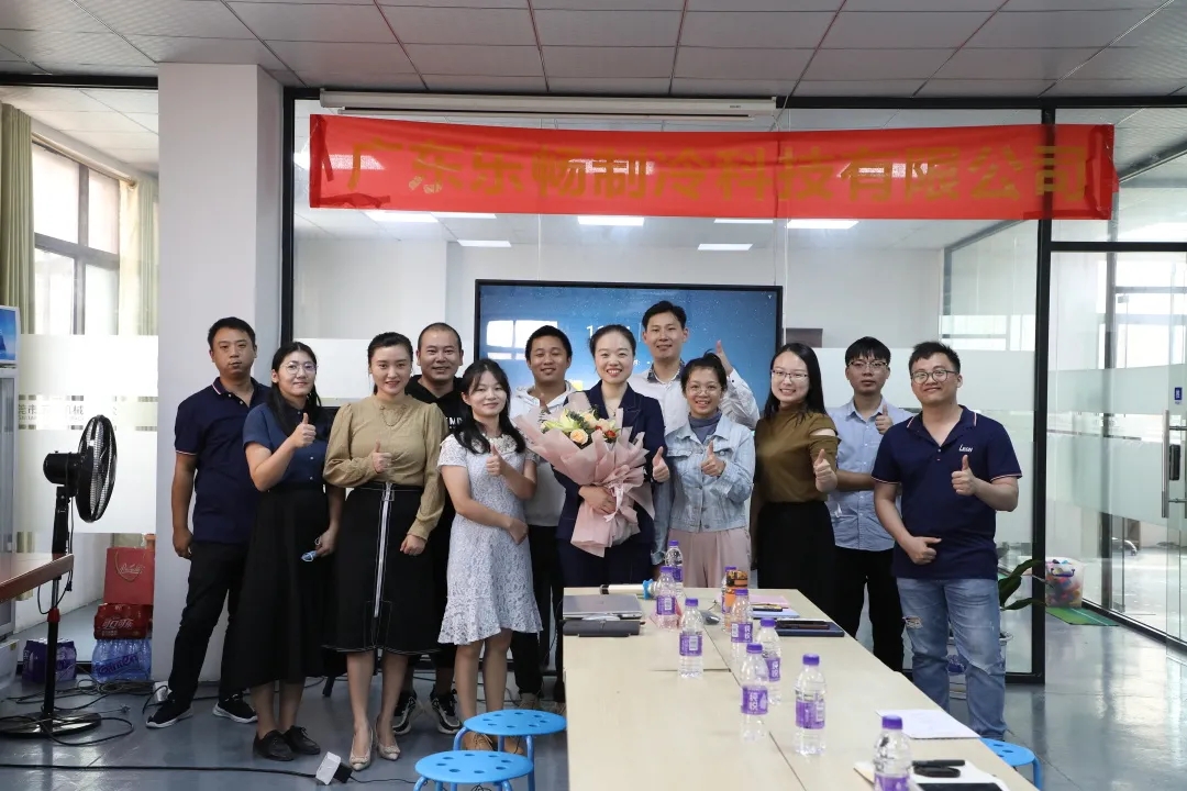 1637829060471153.jpg 640.webp (4).jpg